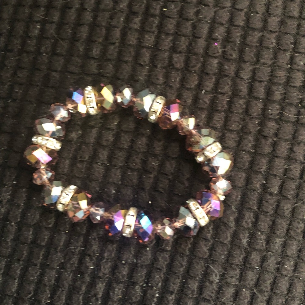 💜Austrian Crystal Stretch Bracelet- 697 $$9 or 🦋